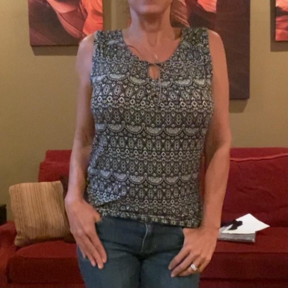 Lascana sleeveless top M